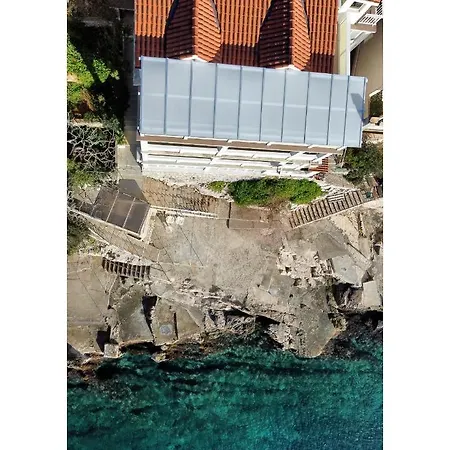 Seaway Apartment